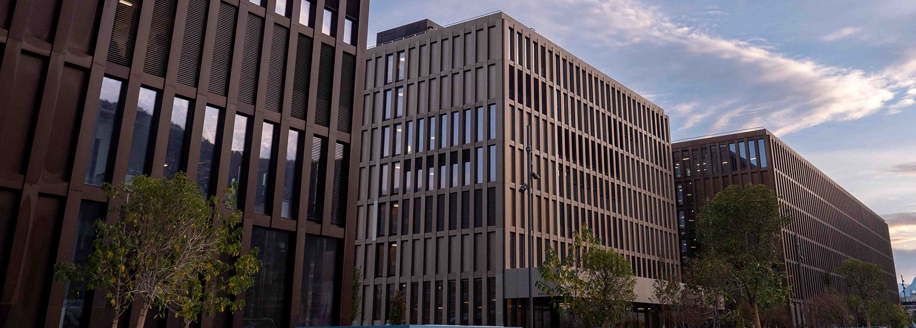 PanoBuilding192123